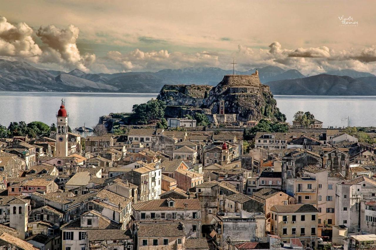 Natasha'S Apartment Corfu Town Exterior photo